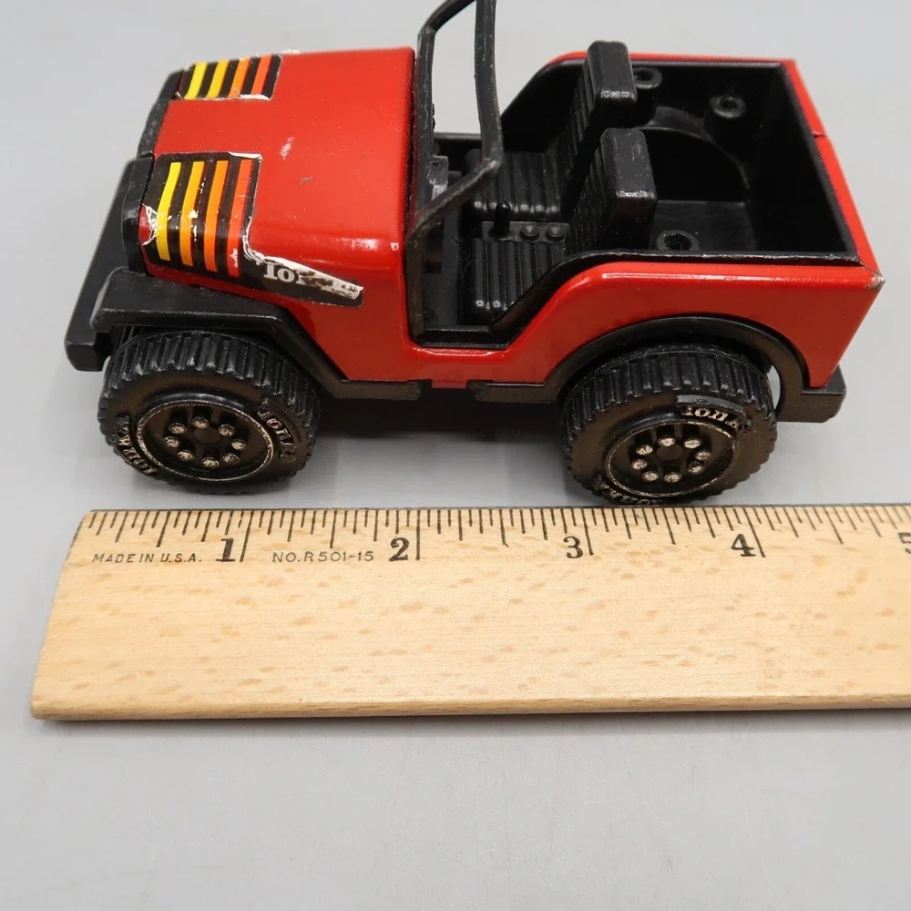 Vintage Red and Black Tonka Jeep Truck No Roll Bar 4.5